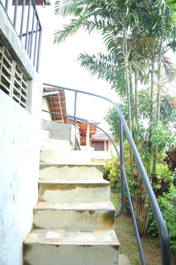 Holiday Home Bentota Exterior photo